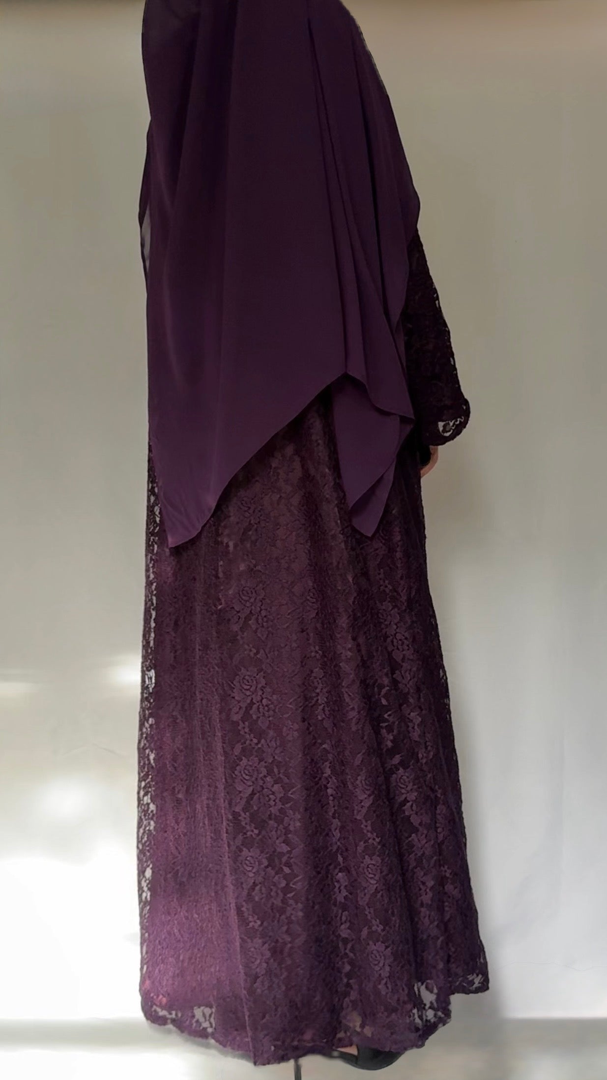 The Plum lace abaya - 3 piece set